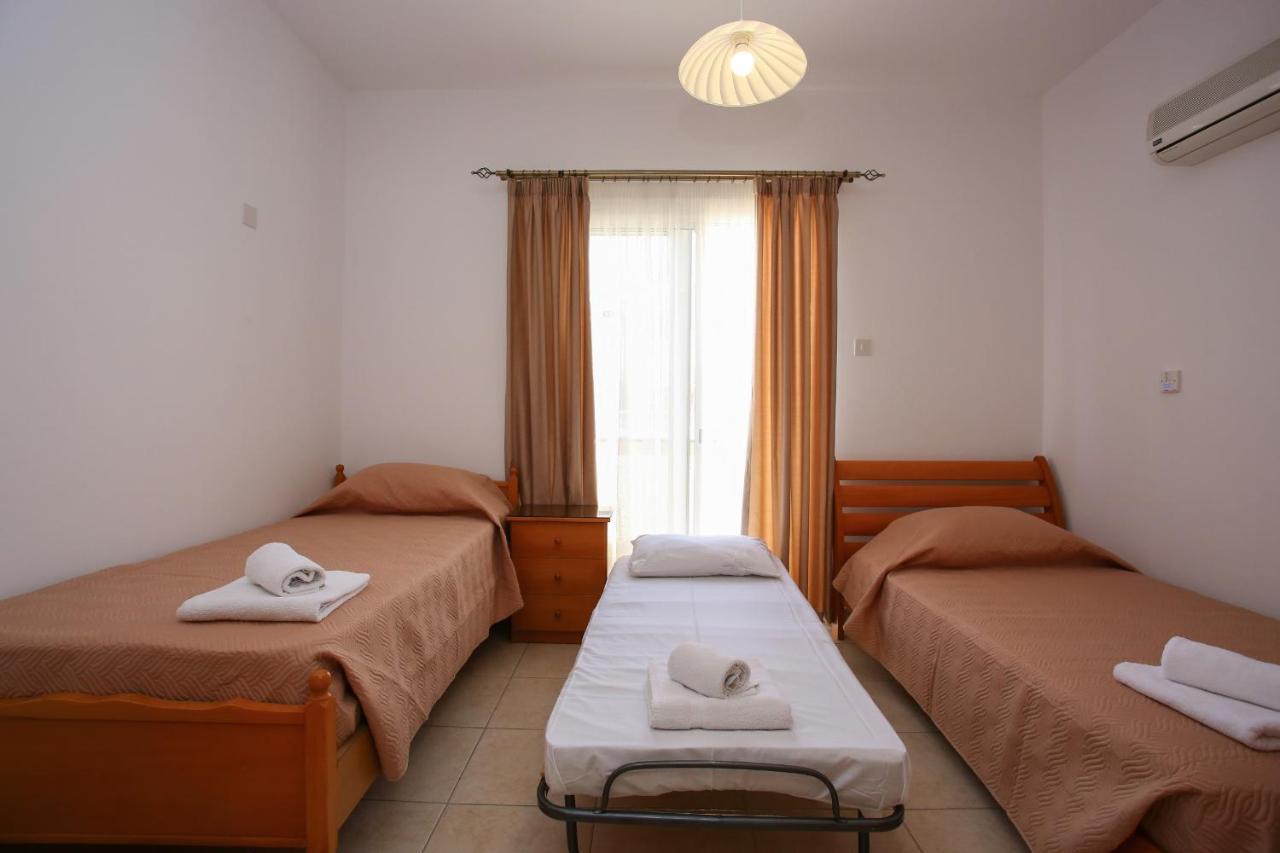 Star House * Пафос
