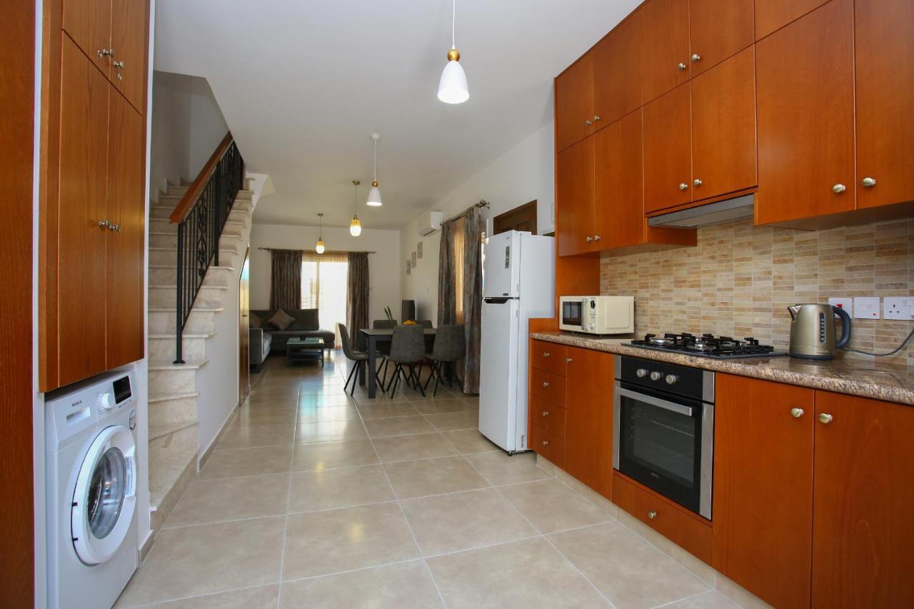 Star House Пафос